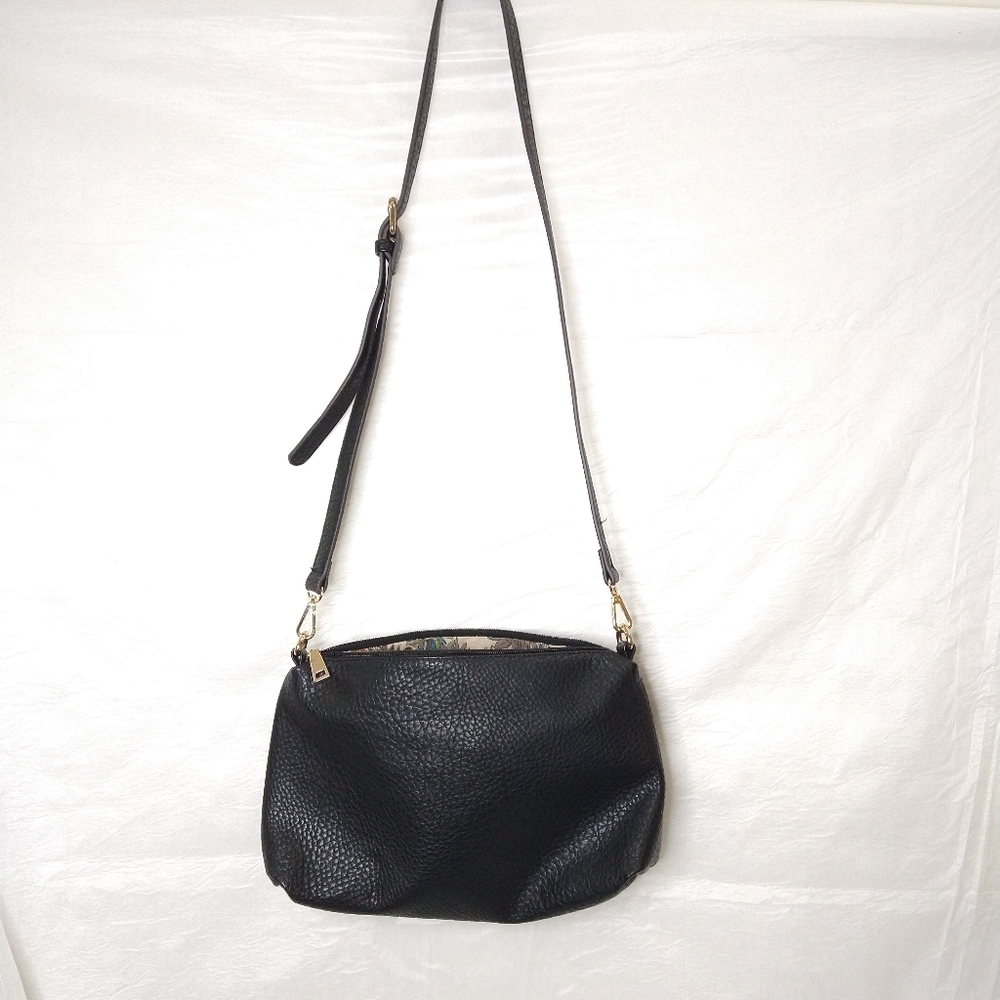 Black Rivet Purse - Picture 4 of 9